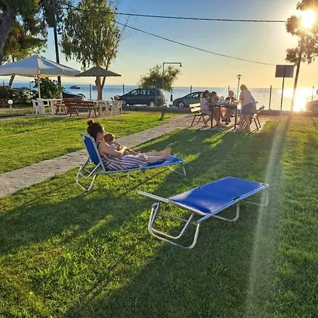 Dimitra's Family 2 بيت للعطل *