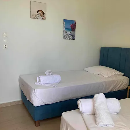 Dimitra's Family 2 باراديسوس