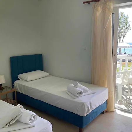 Dimitra's Family 2 * باراديسوس