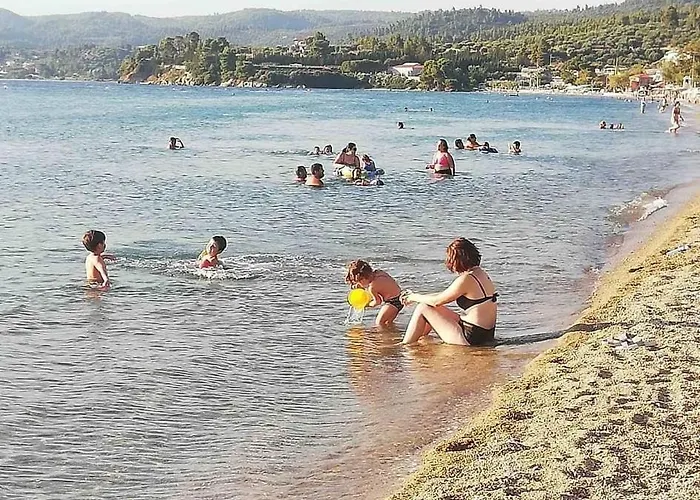 Dimitra's Family 2 * Paradisos